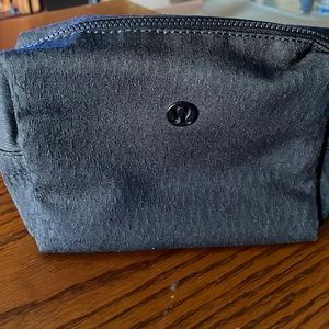 Lululemon pouch/makeup bag